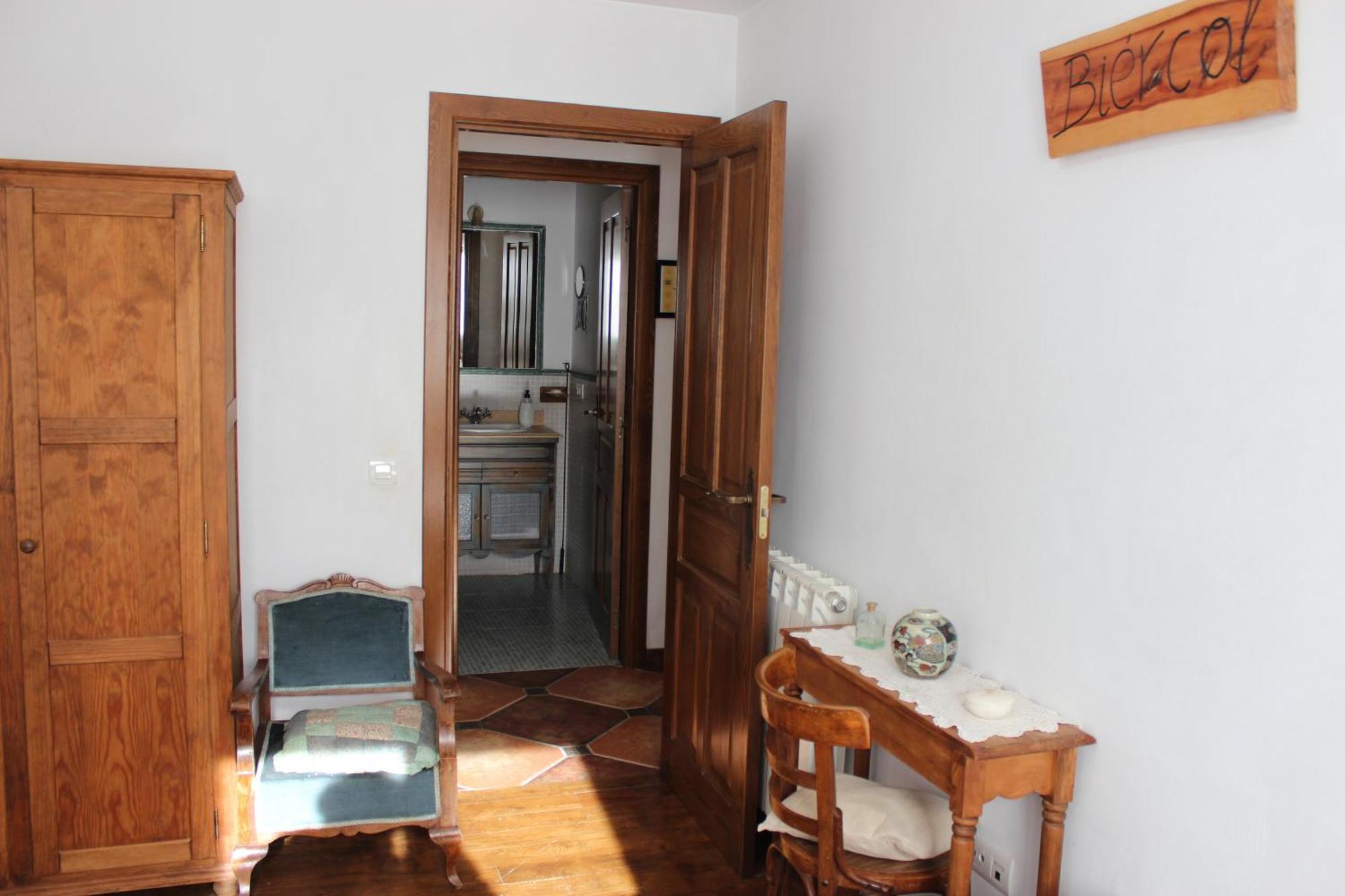 La Chimenea De Soria I Y I I Pensionat Espeja de San Marcelino Eksteriør billede
